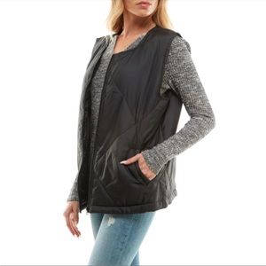 NWT Socialite black quilted puffer vest S/M